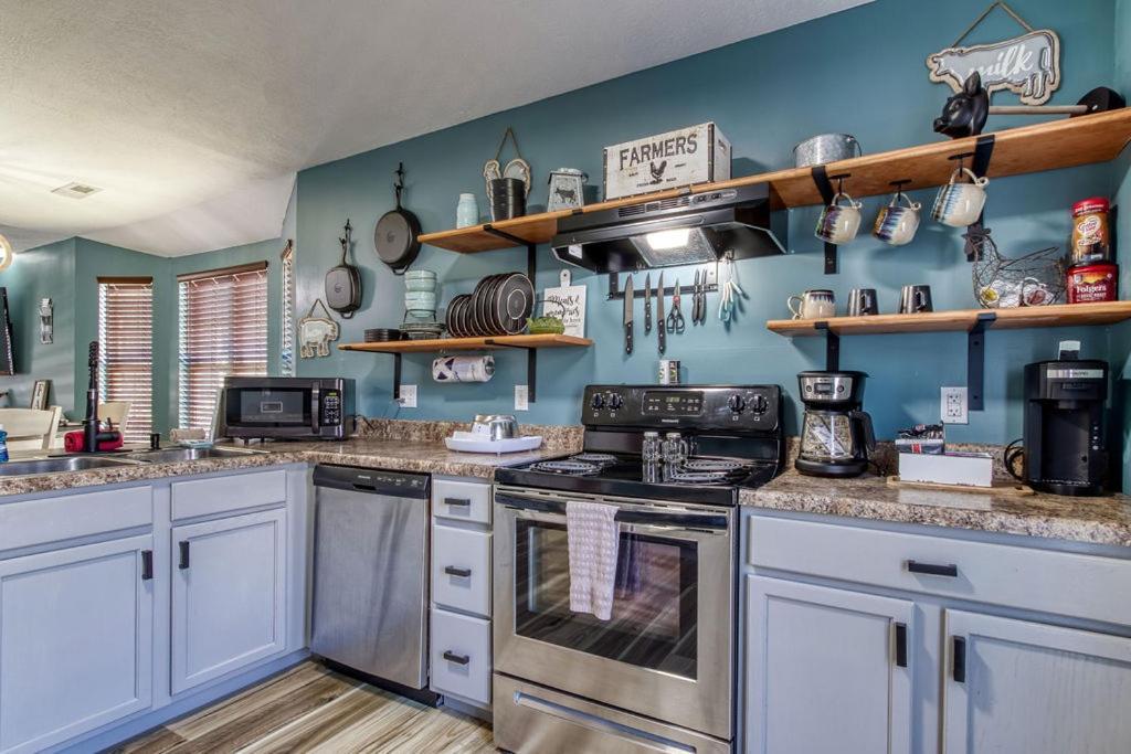 The Mason Jar, Hot Tub, Wifi, 1089 Free Tickets Each Paid Day, Dollywood And More! พิเจนฟอร์จ ภายนอก รูปภาพ
